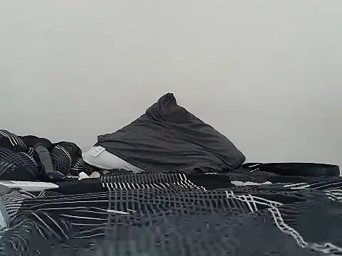 Iscariot19 live cam on StripChat