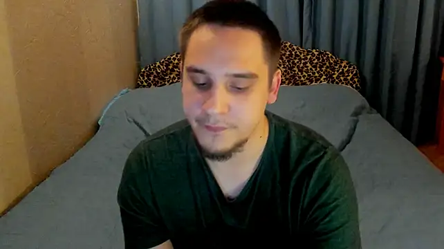 Bear_Beer130 live cam on StripChat