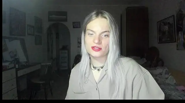 milliKira006 live cam on StripChat