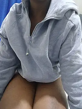 melanin_queen18 live cam on StripChat