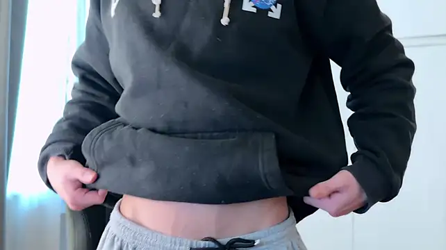 SasukeUhchiaa live sex cam