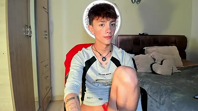 Timothy_ros live cam on StripChat