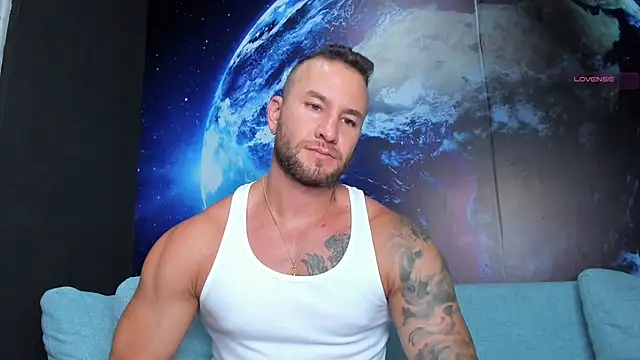 delessandro_world live cam on StripChat