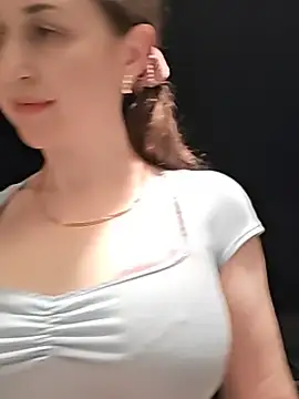 irresistibelle live cam on StripChat
