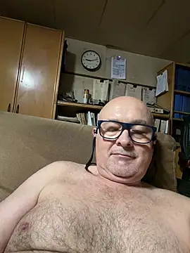 lam007 (M mature) - Yes