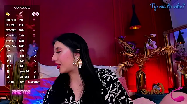 mayzzie (F young) - finger in ass
