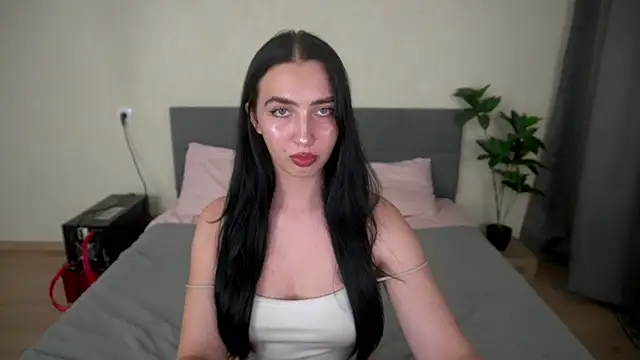 wildkittenx_ (F teen) - pussy play with orgasm