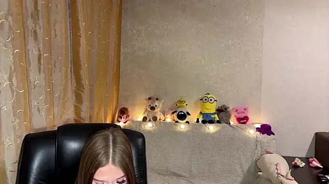 urcutiebunnyy live cam