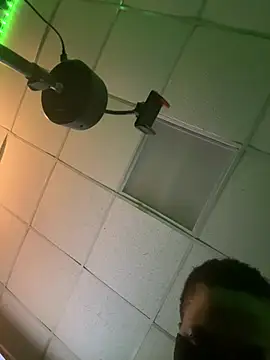 MORE_PEACHY live cam