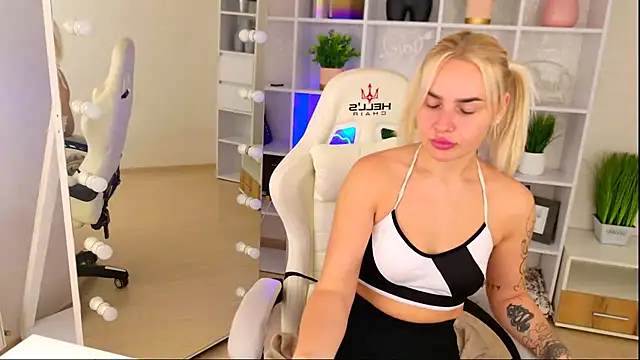 EmmiLive webcam