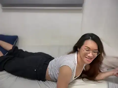 jakoiera2020 (T young) - NAKED BODY & HARD COCK! VIBRATE ME. TY