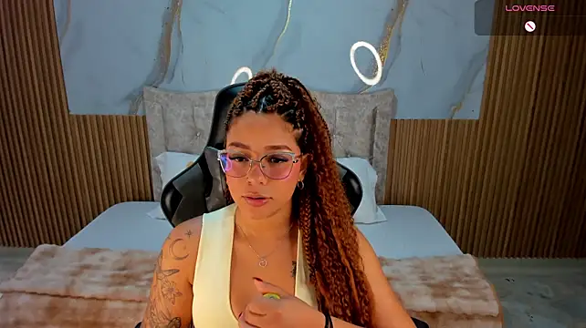 mia_18v
