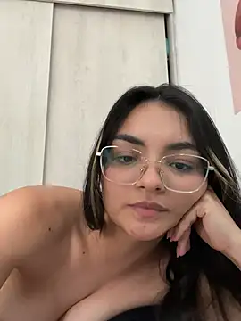 Cat2525 live sex cam