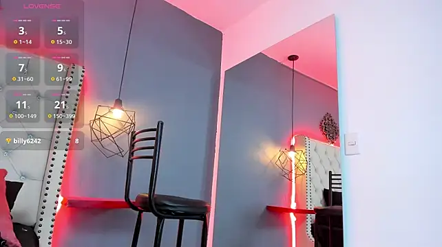 Emmi_Moura live sex cam