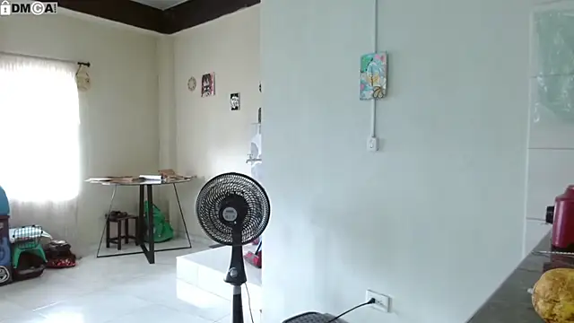 AlinaWoolf_ webcam