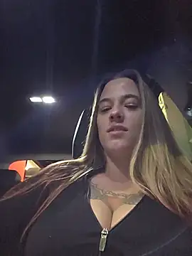 Luna_Lynn
