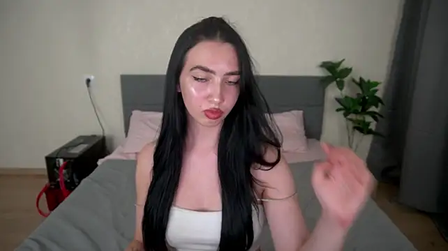 WildKittenX_ live cam on StripChat