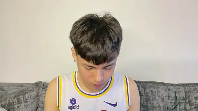andy_belier23 (M twink) - Activate my Lovense