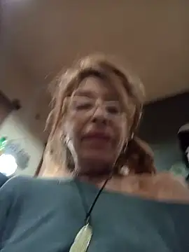 frozenwaffle (F mature) - Make me hot