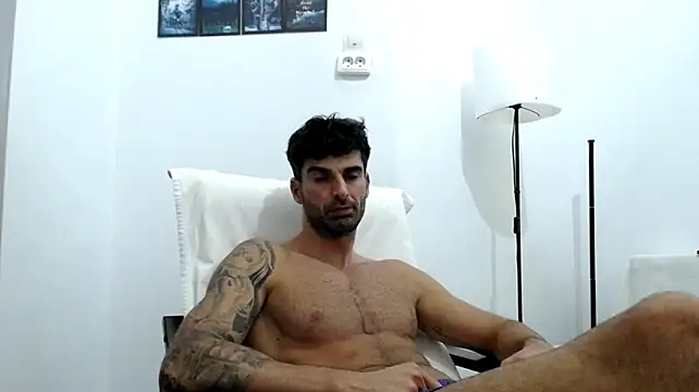 Verycutex live cam on StripChat