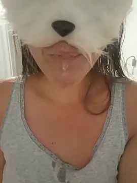 spritzmaus (F milf) - Blow Dildo hard and then IN PUSSY