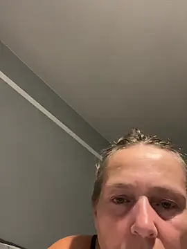Blondnboujee53