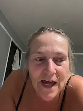 Blondnboujee53