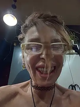 frozenwaffle (F mature) - Make me crazzy My pussy need pleasure