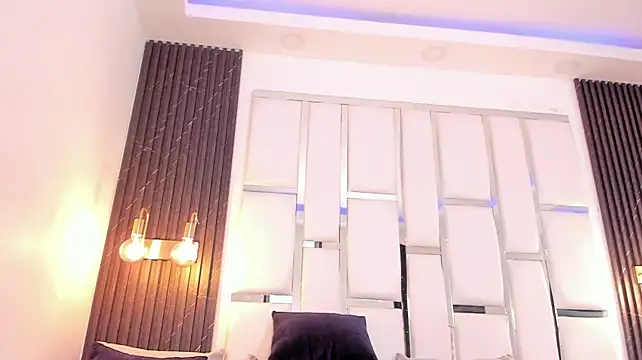 Maia_Clark520 live cam on StripChat