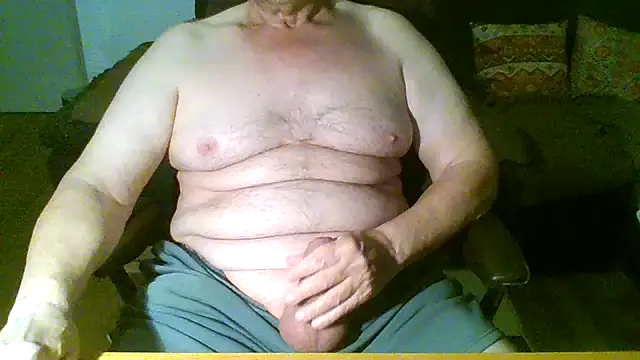 matureexhibit68 live cam on StripChat