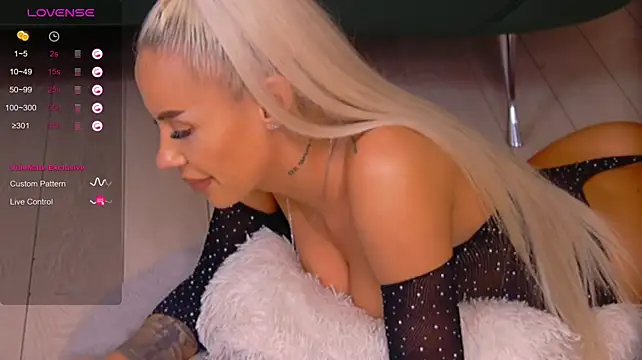 bailey_rush (F young) - Naughty girl loves some pleasture🥵