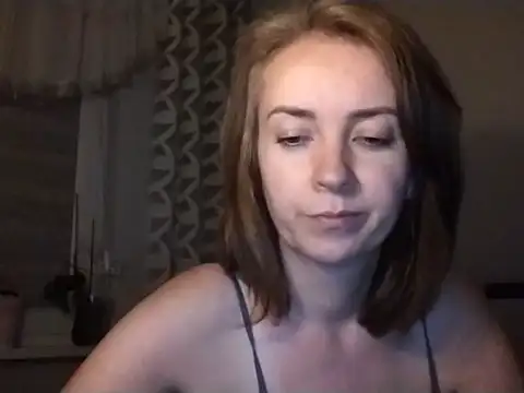 JenniferAlone live cam on StripChat