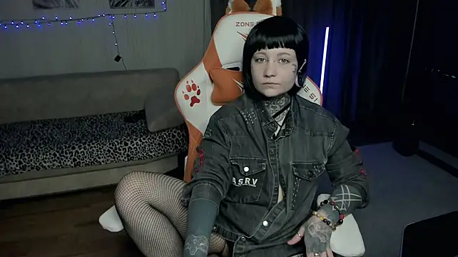 acid_trip1l live cam on StripChat
