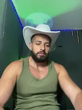 magnumchris live cam on StripChat
