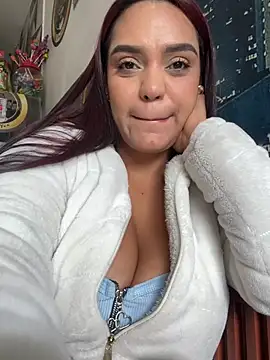 Sara-77 live cam on StripChat
