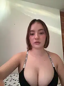 sarah_milerr (F young) - At Goal: SHOW BOOBS