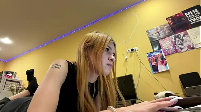 CelestePacini live cam on StripChat