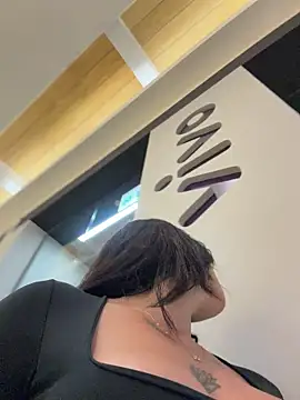 Rafaellaz live sex cam