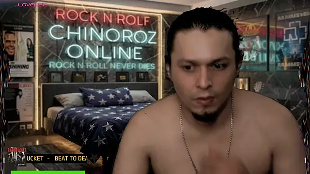 chino_roz live cam on StripChat