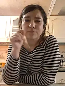 creepyh0e_ live cam preview on Stripchat