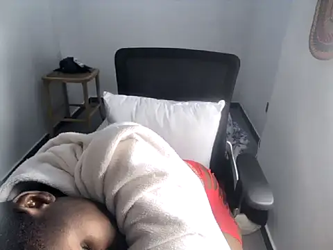 sweetsin12 (F teen) - To have a birthday cake