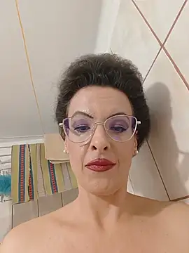 RebeccaNoble live cam on StripChat