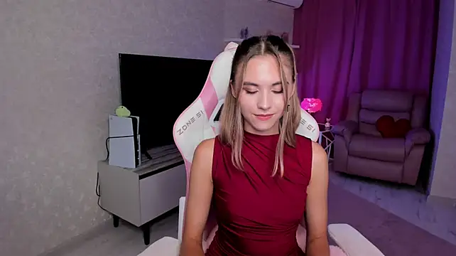EllaCurtis live cam on StripChat
