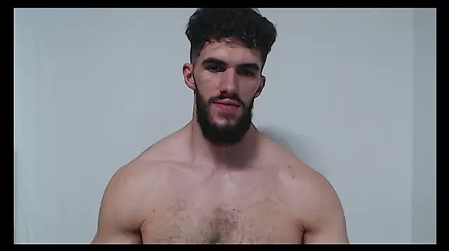hiddenf live cam on StripChat