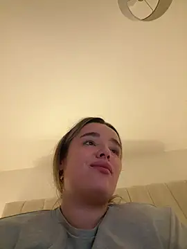 maisiesmithx live cam on StripChat