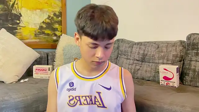 andy_belier23 (M twink) - Activate my Lovense