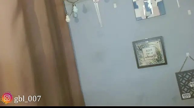 gaby_sant live webcam