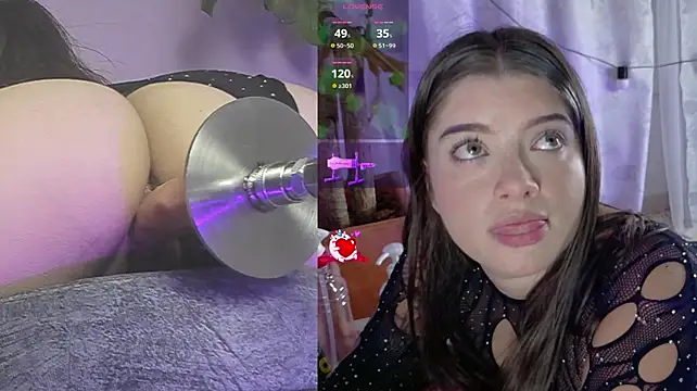 Lia_little18 live cam on StripChat