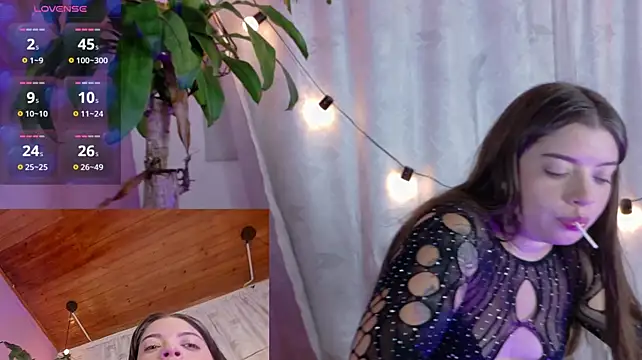 Lia_little18 live cam on StripChat