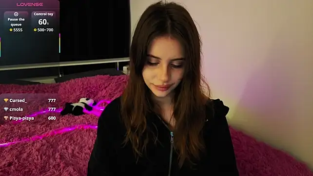 evvaavve live cam on StripChat